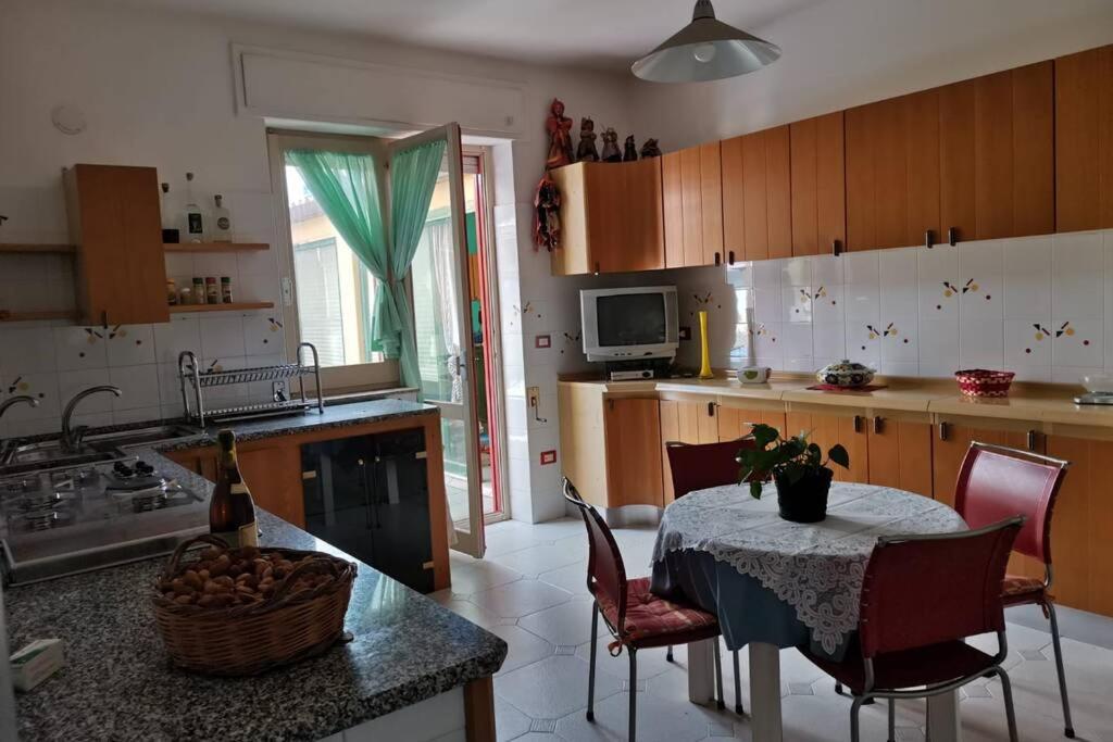 Da Agnese Holiday Home In Bosa Sardegna! Buitenkant foto